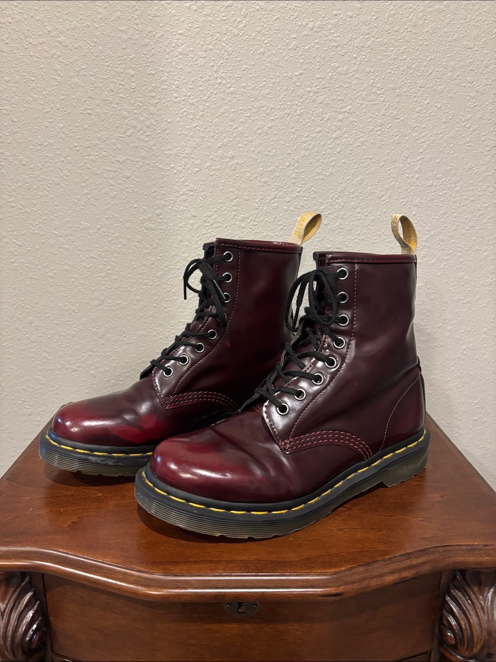 Classic Dr. Martens 1460 Cherry Red 8-Eye Lace-Up Combat Boots Women’s US 7